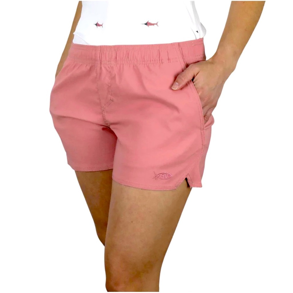 AFTCO. Women’s Sirena Hybrid Tech Shorts.